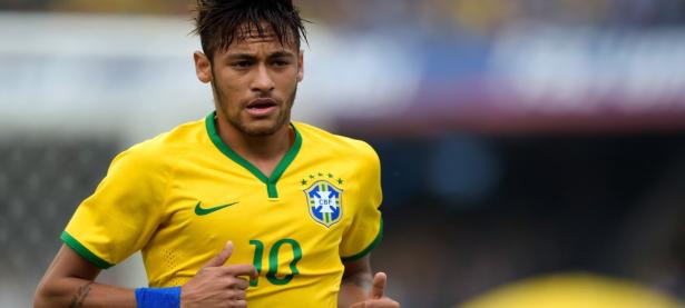 FB体育赛事-赛道上的绝对主宰，汉密尔顿的统治与索伯对哈斯的无情碾压