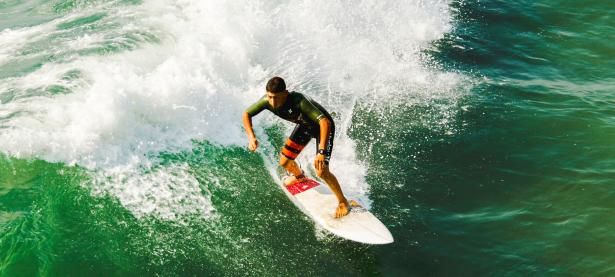 FB体育在线-波尔点燃赛场，奥地利队惊天翻盘中国队的背后