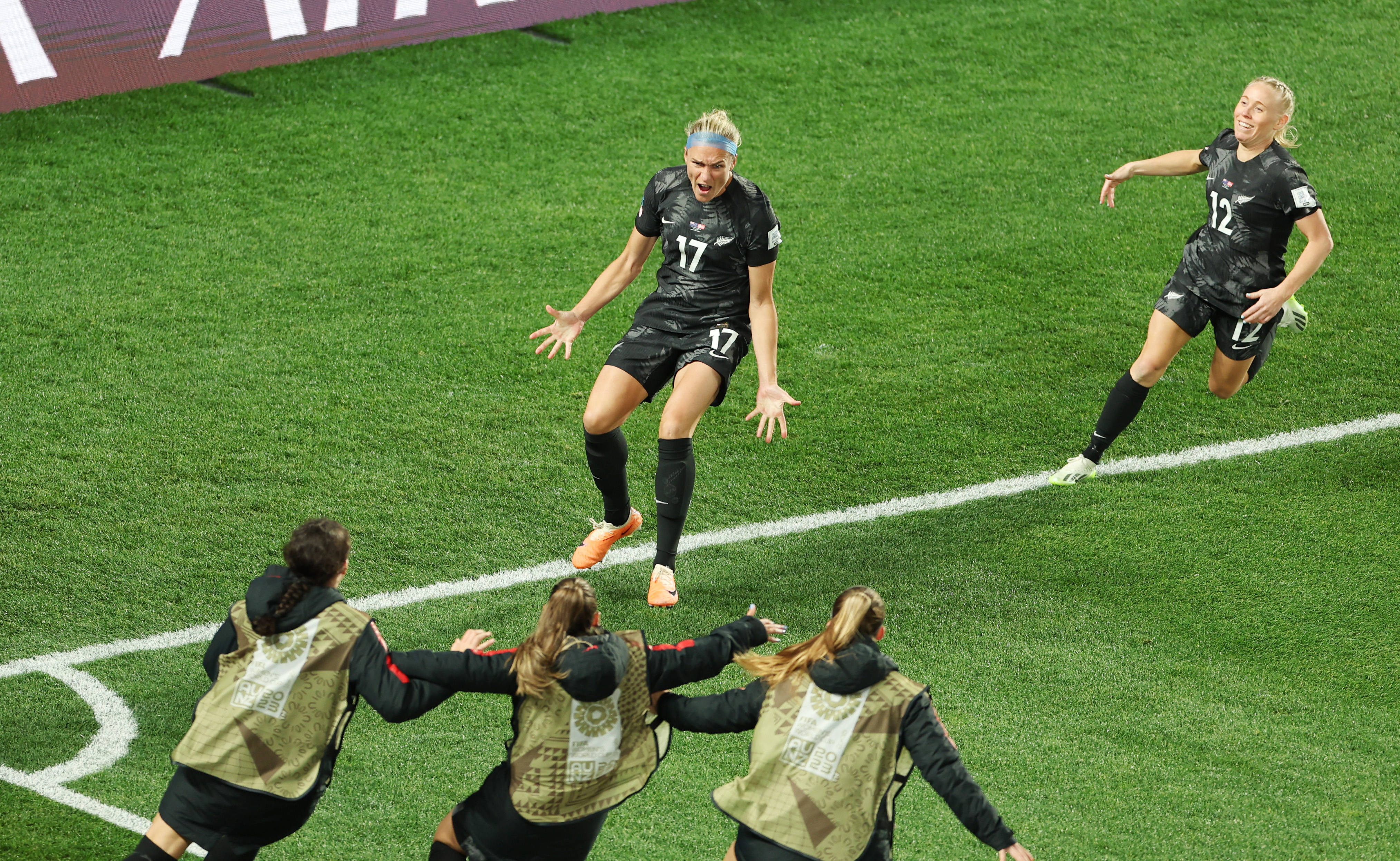 新西兰女足队员发表感言，对未来充满信心的简单介绍