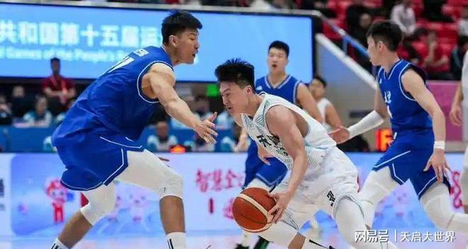 广东队主场大胜四川男篮，实力彰显