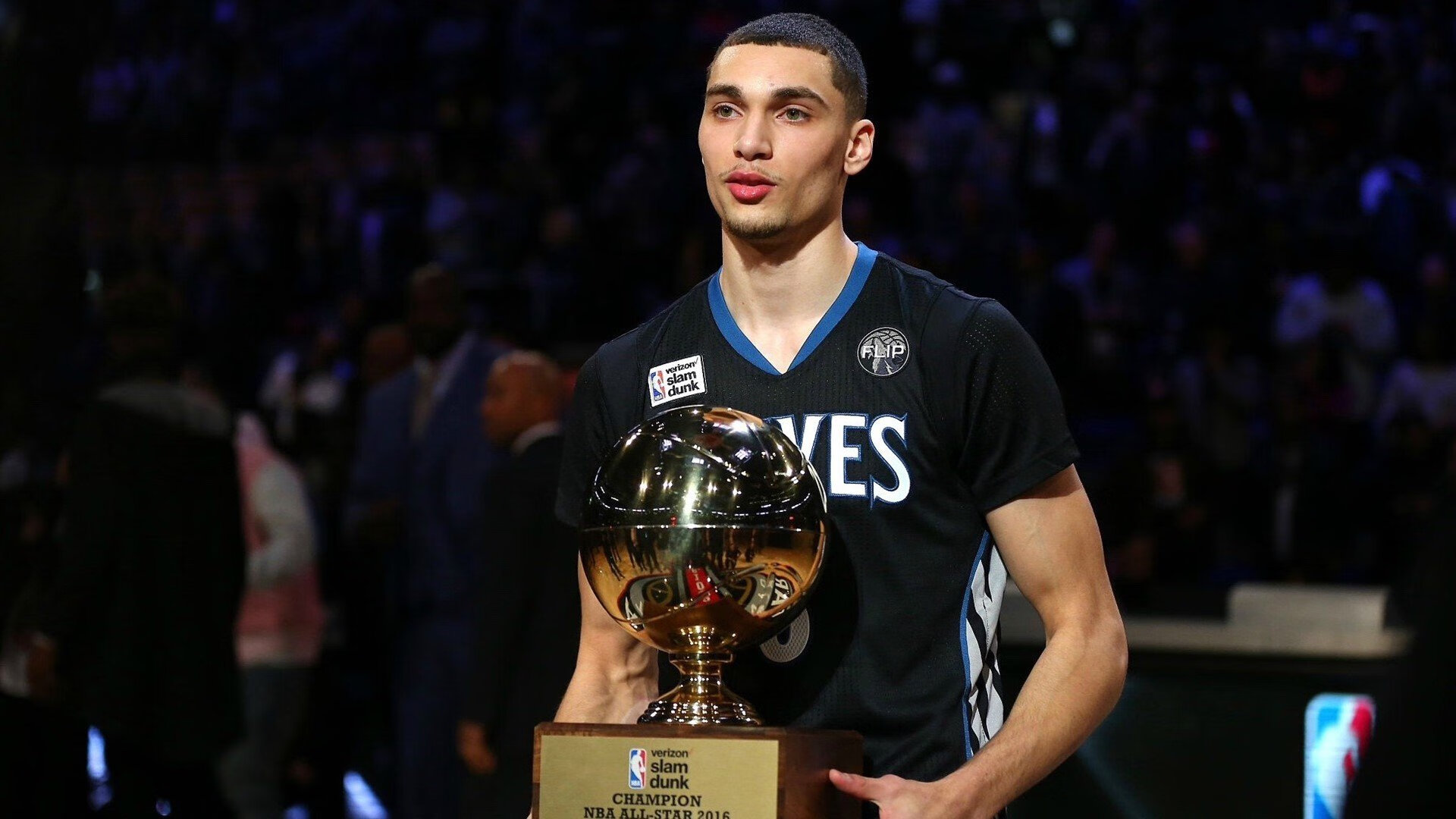 若日尼奥点射爆发,摩洛哥黑马过关,巴萨体系启示录