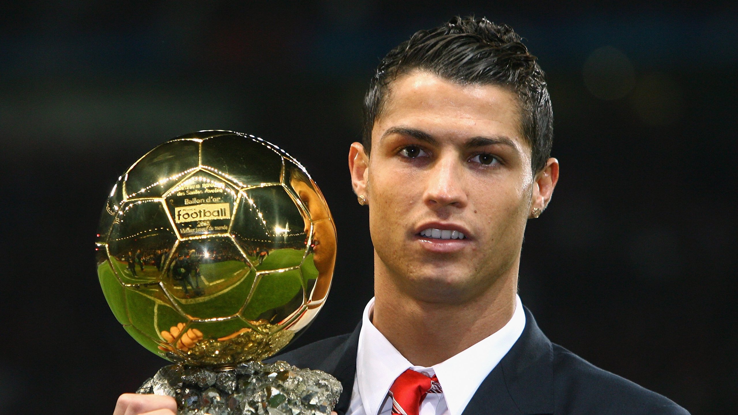 铁血脊梁！卡塞米罗扛起全队，葡萄牙补时绝杀智利上演逆转奇迹